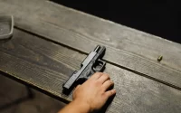 Qual a velocidade de um tiro de pistola 9mm